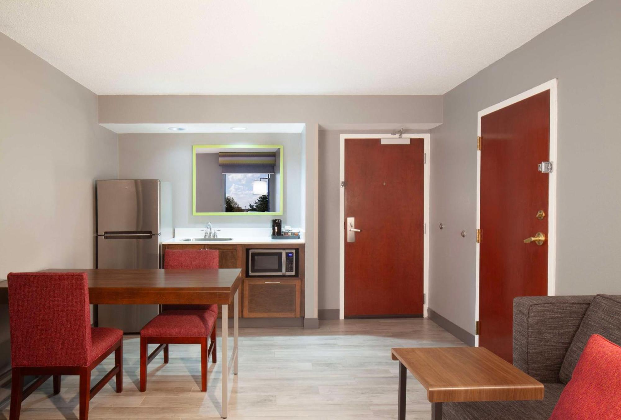 Hapeville Hampton Inn & Suites-Atlanta Airport North-I-85 מראה חיצוני תמונה